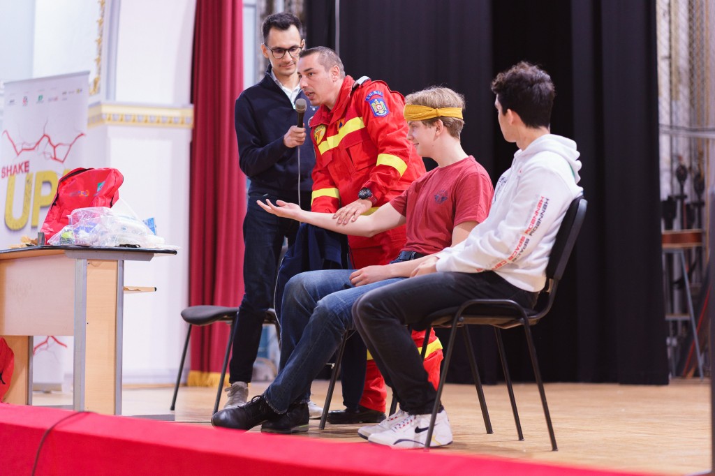 Educatie-pentru-siguranta-in-licee-opt