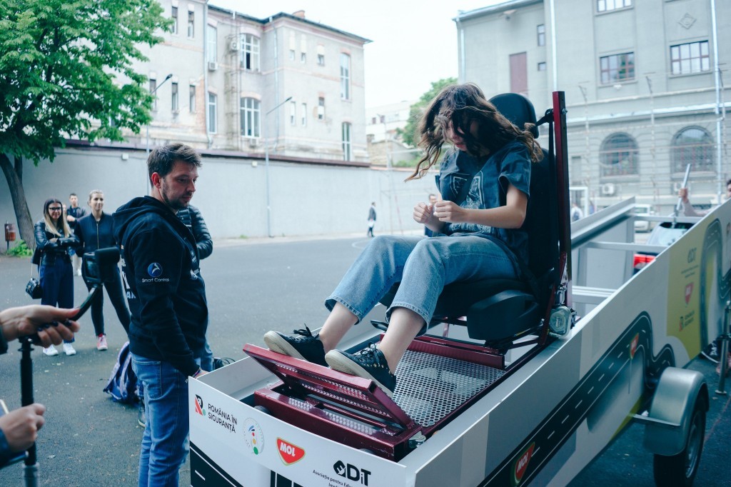 Simulatorul-de-impact-opt